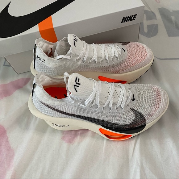 Nike Air Zoom Alphafly Next% 3Prototype - Picture 2 of 7